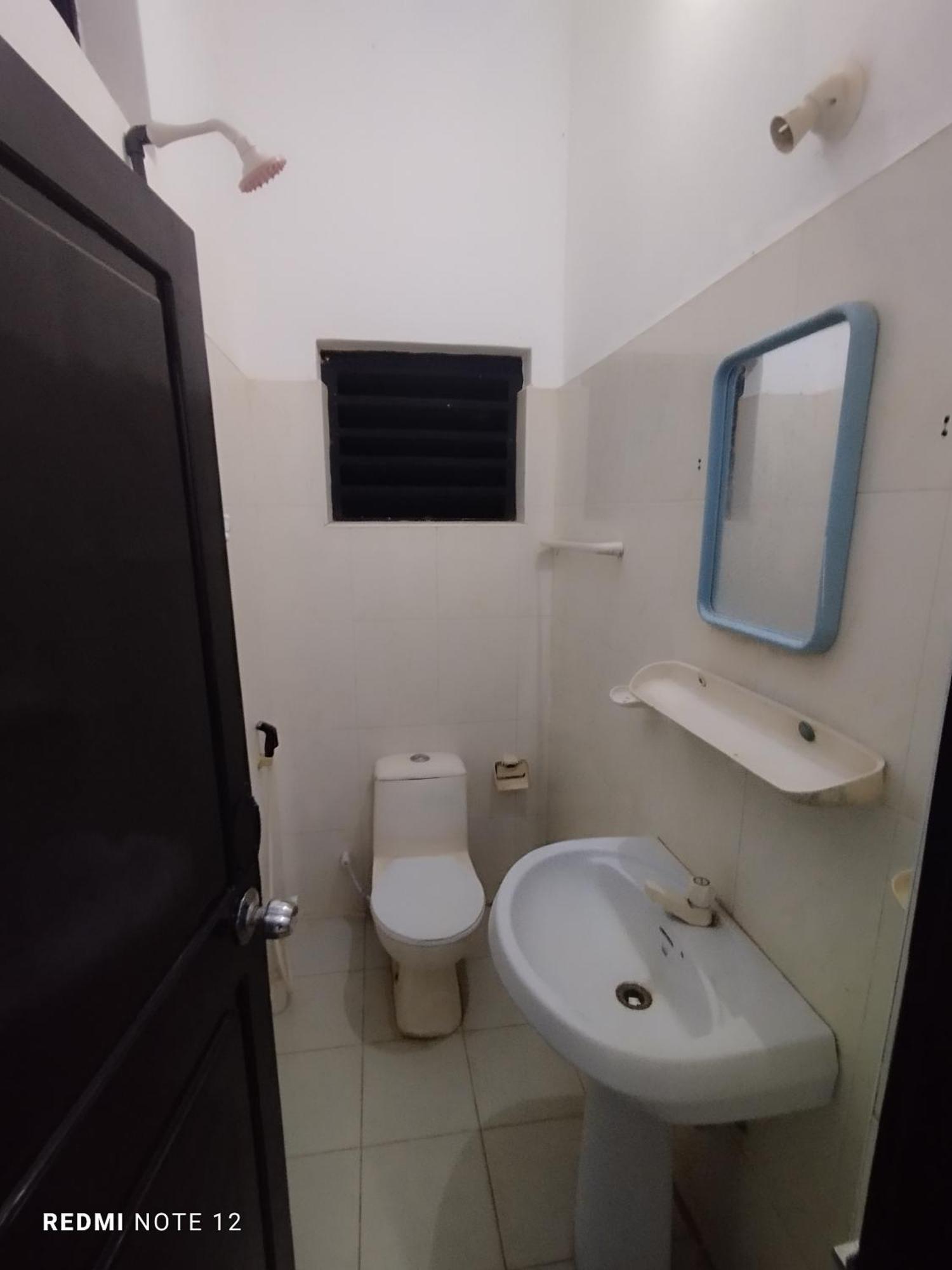 Hotel Rayyan Mahal Puttalam Exterior foto